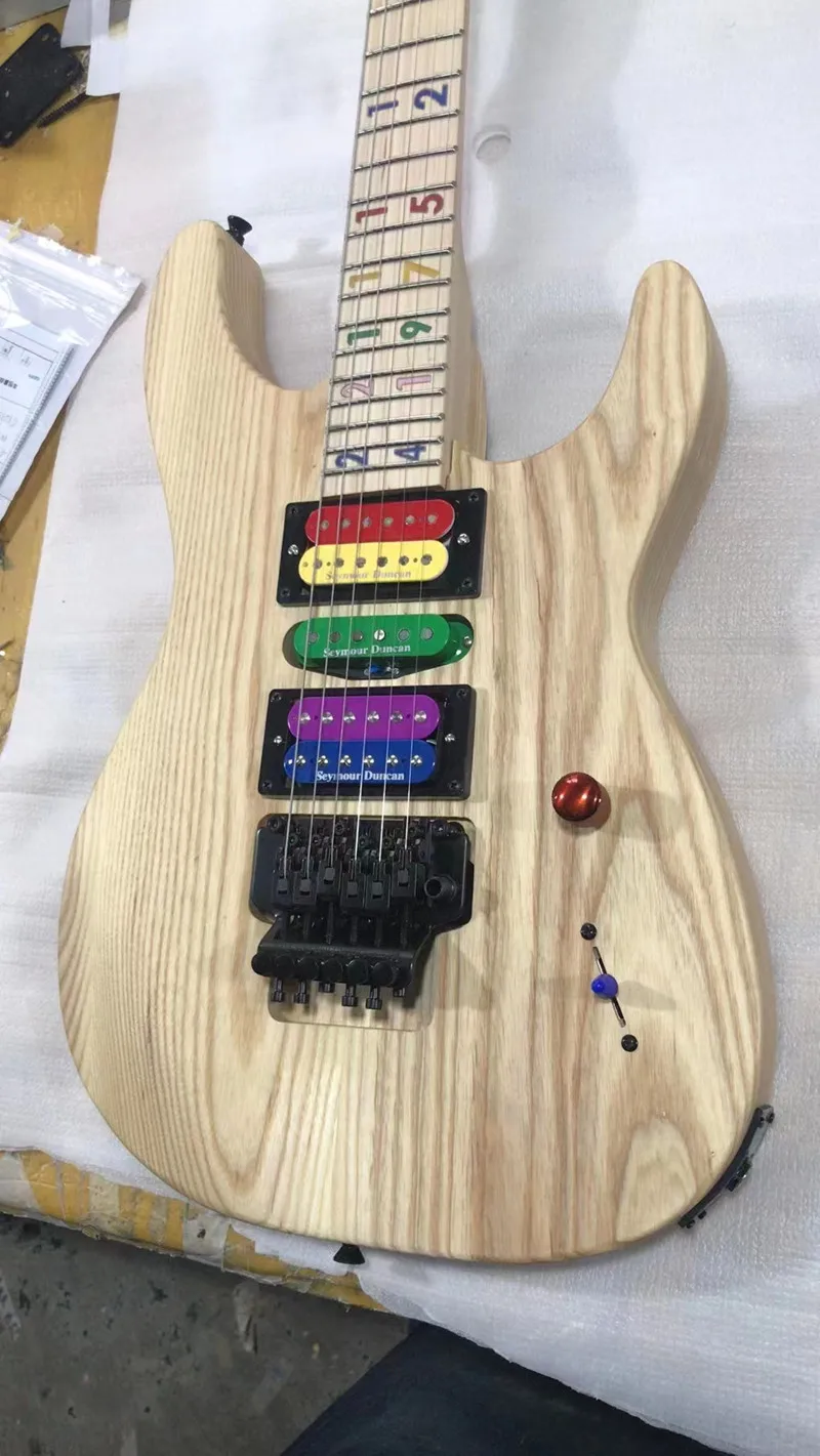 High quality 6string electric guitar,Ash body maple neck,Matte finish