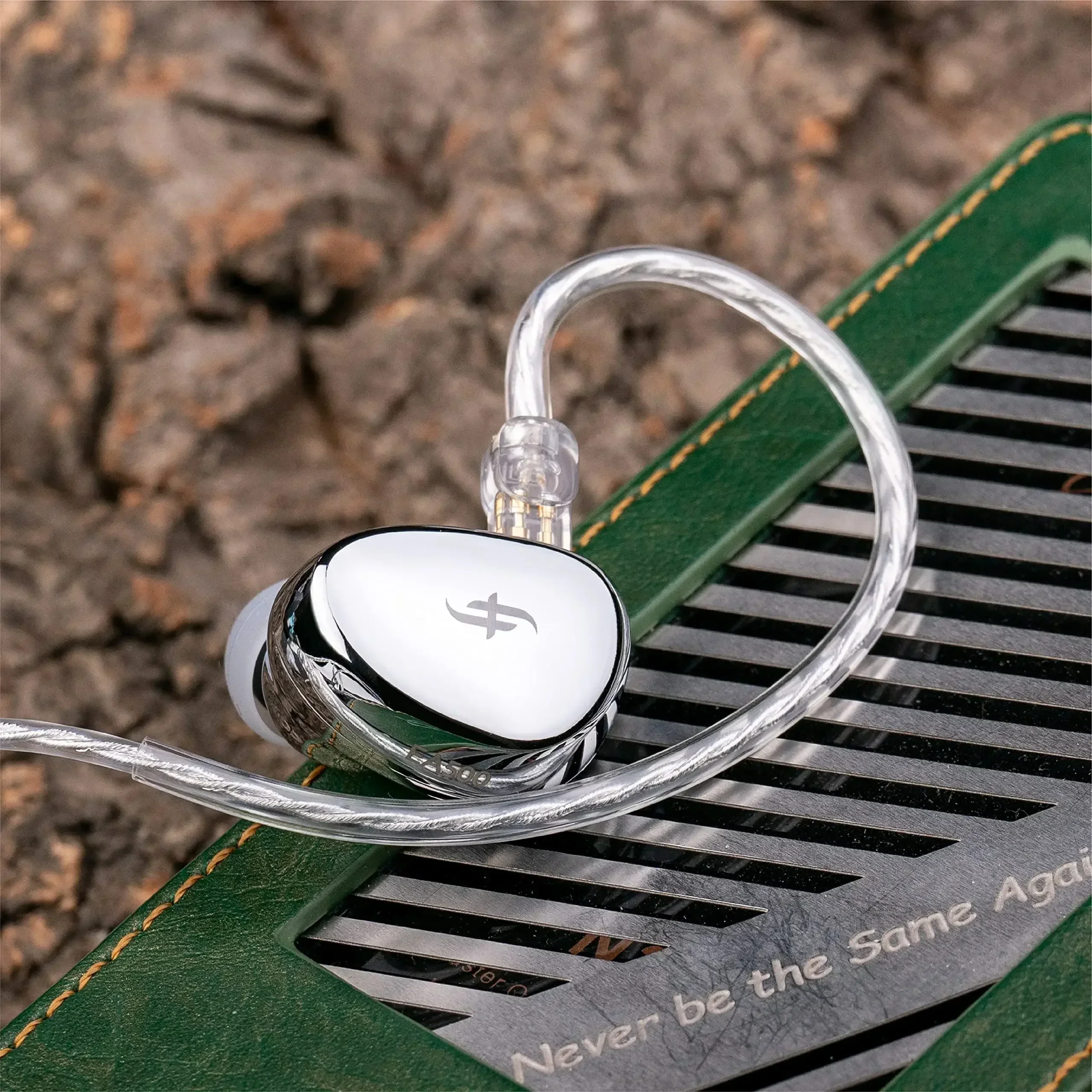 SIMGOT EA500 Earphone Hi-Res In Ear Monitor Headphone with Detachable Cable Dynamic Driver IEM HiFi Stereo Wired Music Earbuds