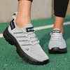 أحذية رياضية نسائية خارجية مضادة للانزلاق مريحة للتنفس أحذية فلكنيز عصرية للركض المدربين جديد Tenis De Luxo Feminino