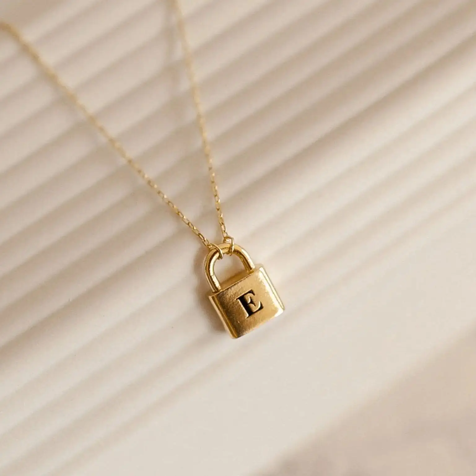 Initial Padlock Necklace Gold Plated Nameplate Necklace Custom Text Pendant Unique Jewelry Birthday Party Christmas Gift For Her