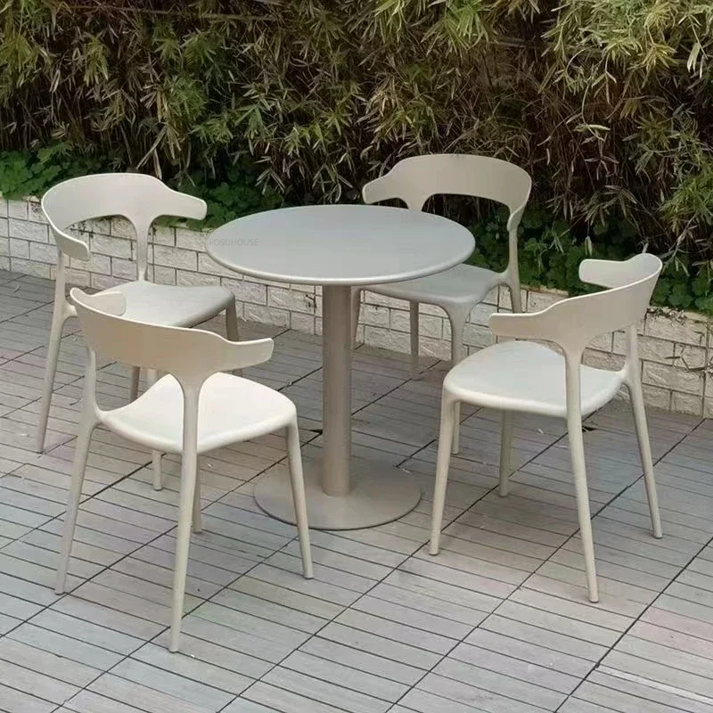 4 chairs 1 table-C