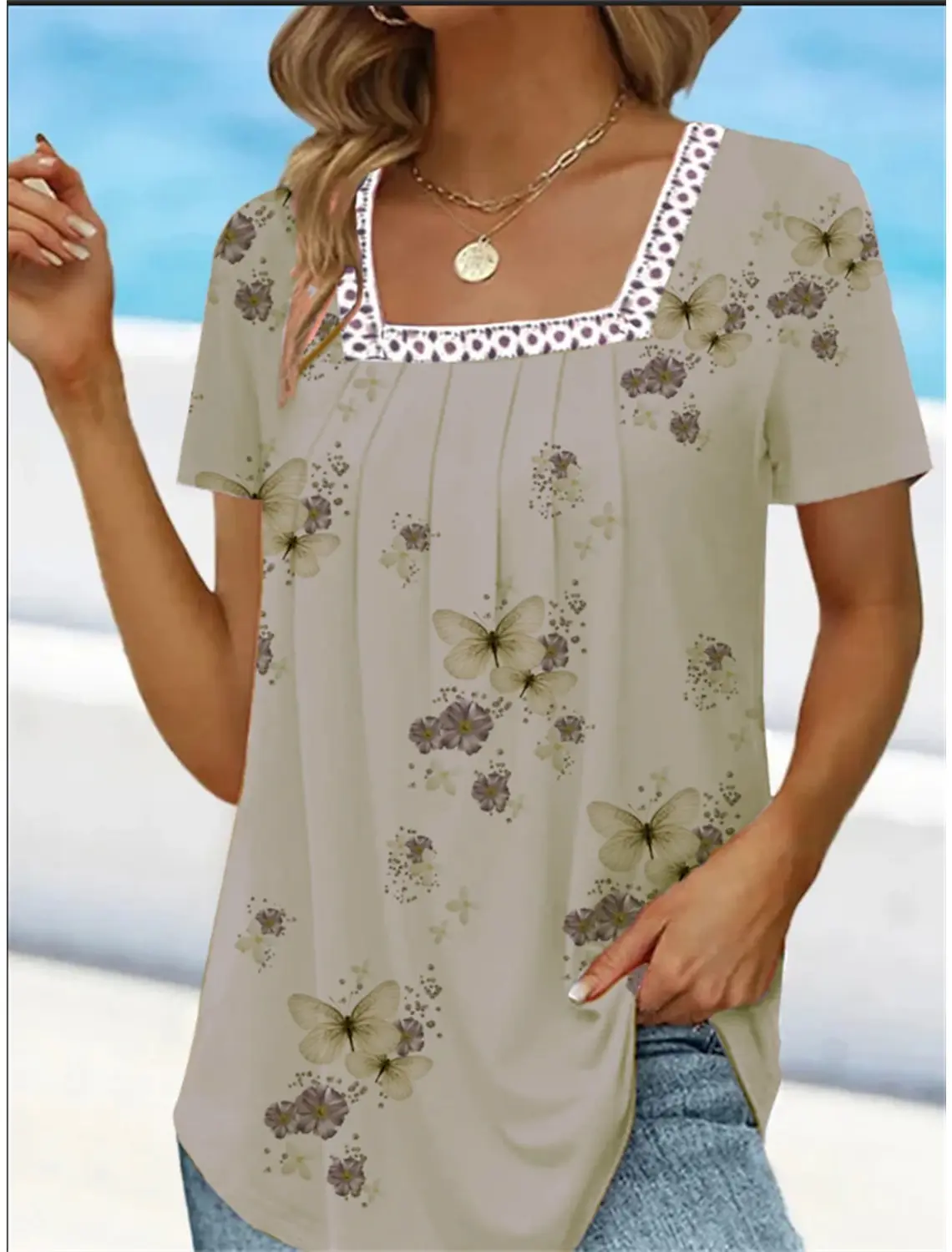 

Plus Size Women Short Sleeve Square Collar Floral Printed Tops