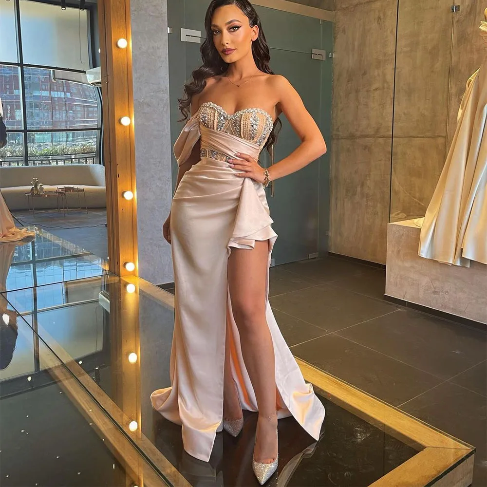 

Gorgeous Pearls Sequined Beading High Side Split Satin Prom Dresses Pleat Ruched Evening Gowns 2023 Formal Party Dress