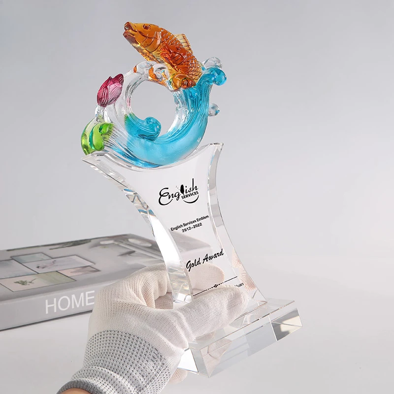 Customized High-end Fish Shape Coloured Glaze Crystal Trophy, Excellent Staff Company Annual Meeting Award, Home Decoration, 1Pc