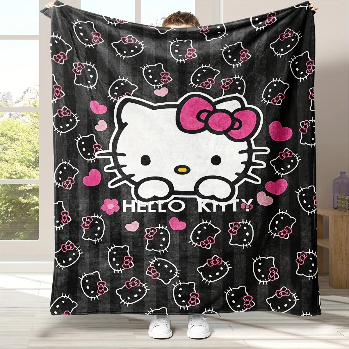 שמיכת פלנל שחורה של הלו קיטי עם הדפס יחיד 2D חמודה לעיצוב הבית, אביזר נוח ופונקציונלי עם דמויות קרטון מעניינות ועמידות