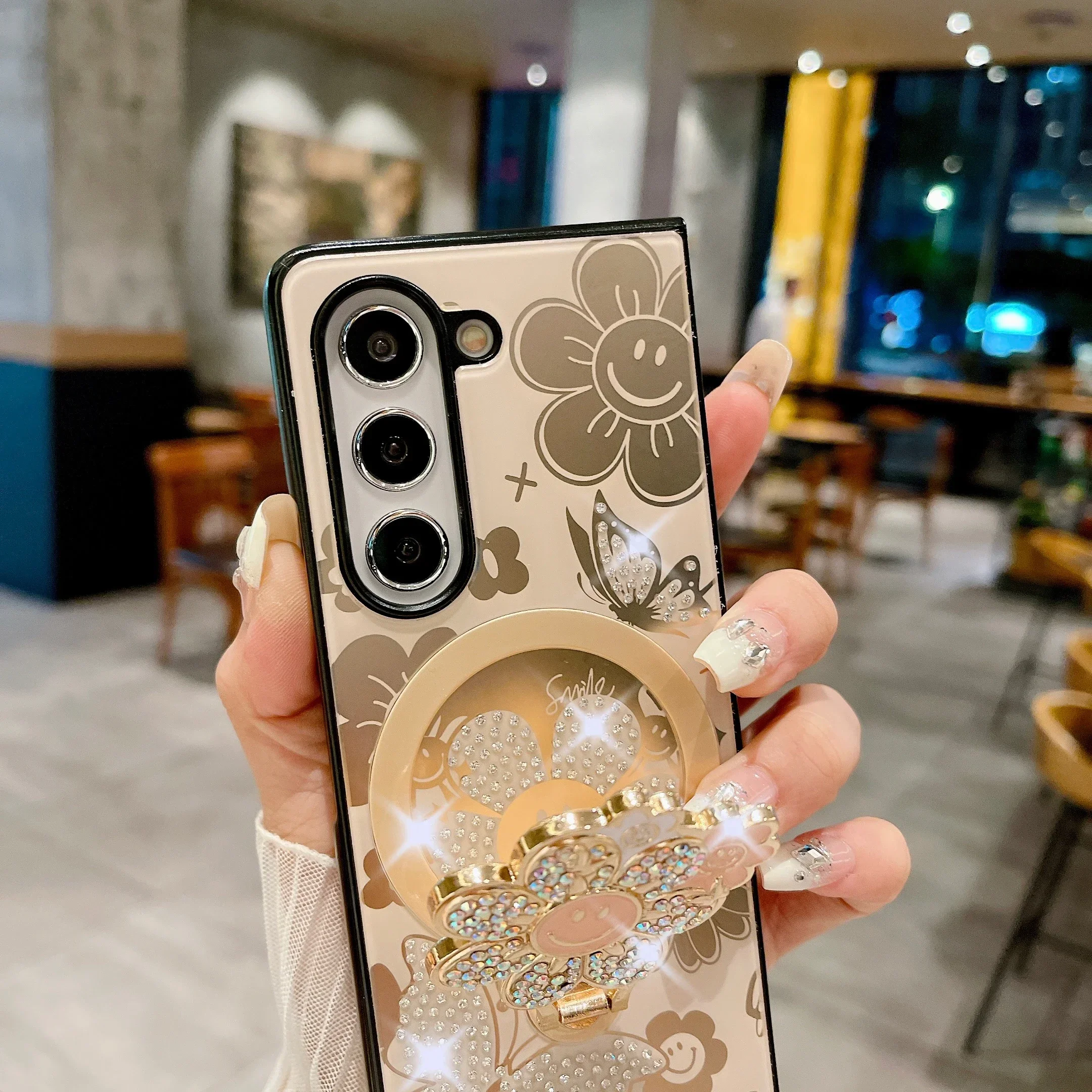 Luxus-Hülle mit Perlenband und Blumen-Magnetringhalter für Samsung Galaxy Z Fold 6 5 4 5G, kabelloses Laden, faltbare Telefonhülle_voghion.com