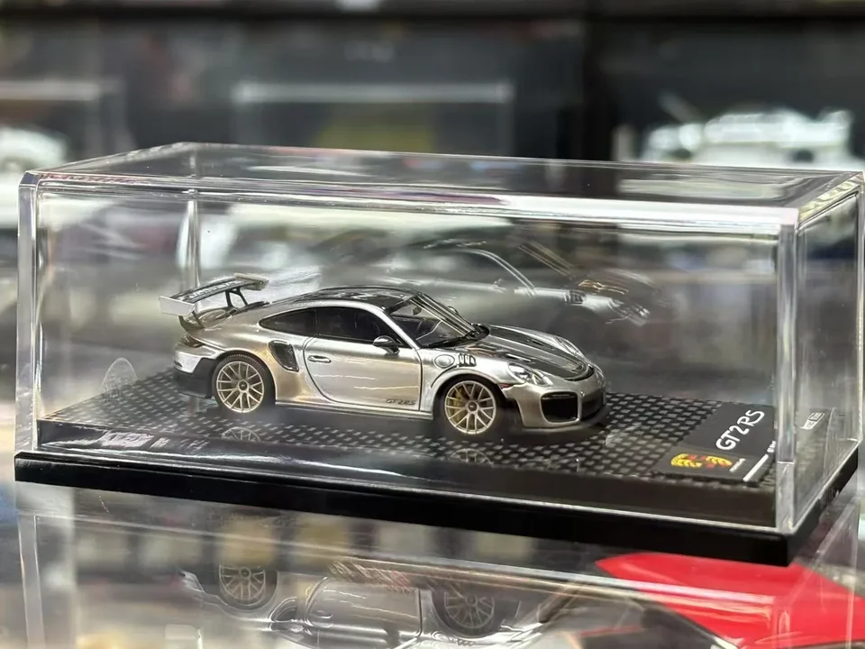 1:64 Aircooled x DMH co-signed the new custom 911 GT2 RS resin