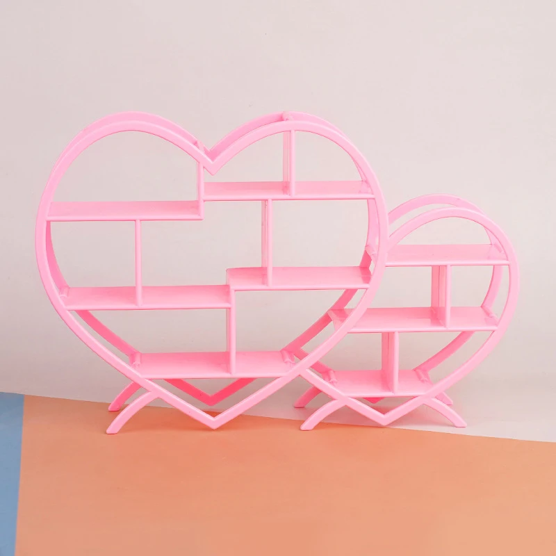 Heart-Shaped Nostalgic Display Stand for Miniatures and Dollhouses