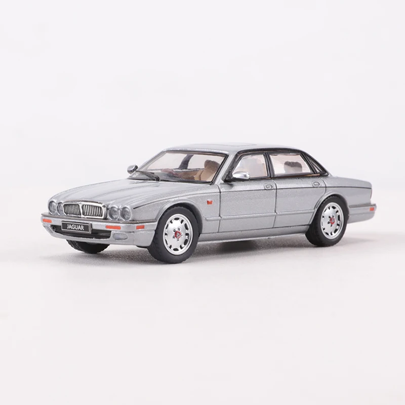 GCD 1:64 Jaguar XJ X300 Alloy Model Car Green/Black/Red/Bule/Silver 6