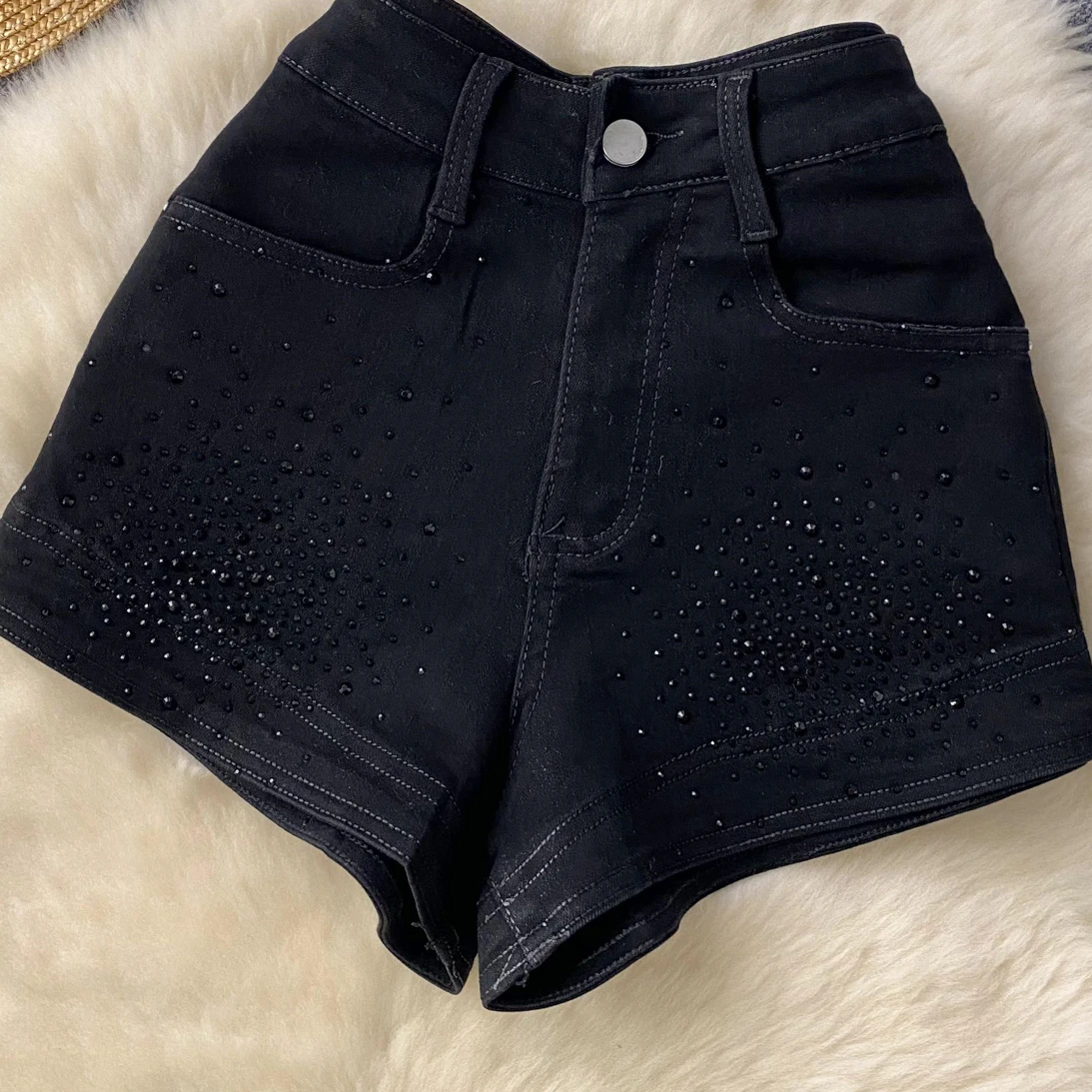 Black Shorts Fashion High Waist Slimming Hot Drilling Jeans Shorts Female 2024 Summer New Casual Wide-Leg Shorts for Women