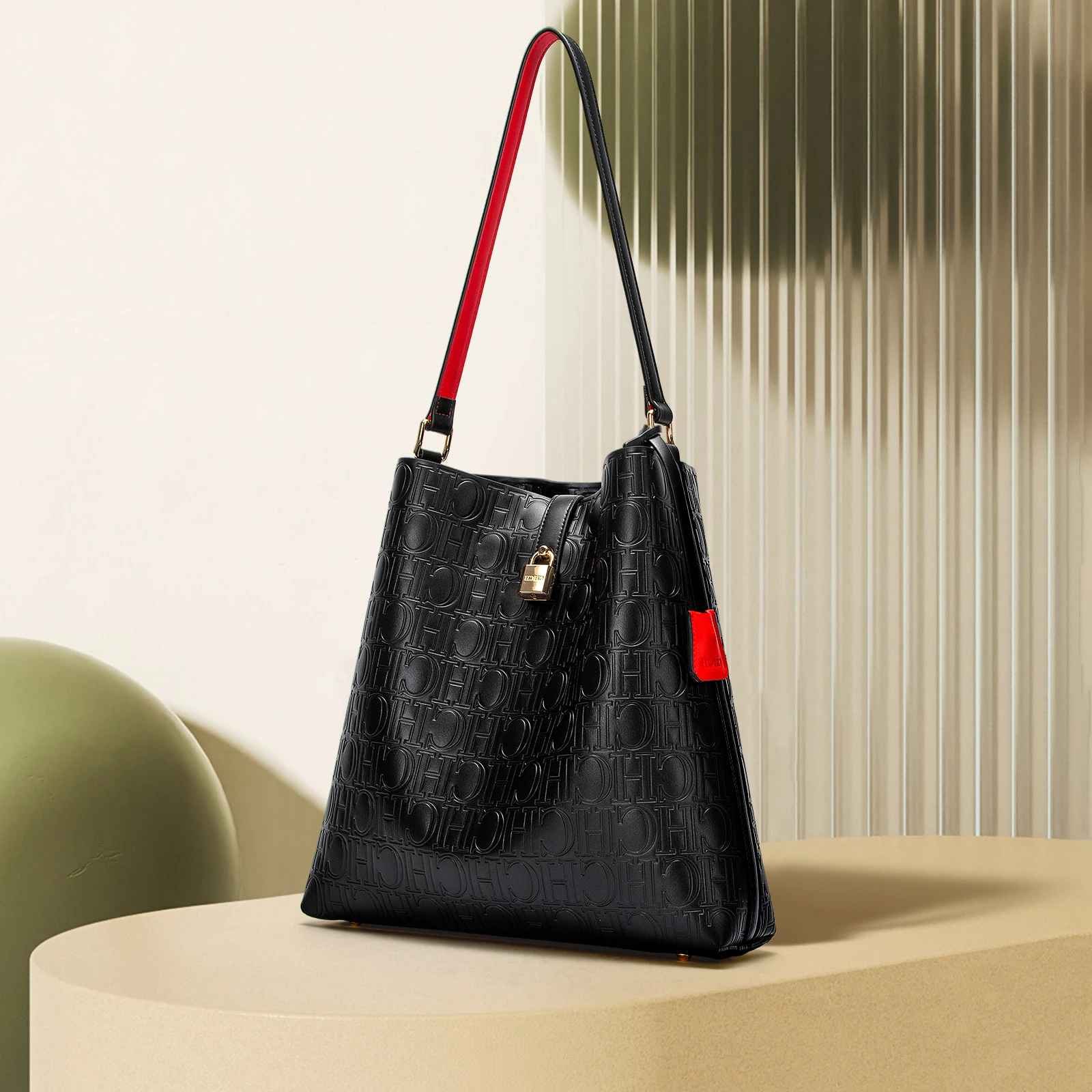 Velissa’s Timeless Charm | Unique Women’s Bag (BUY 1 GET 1 FREE)
