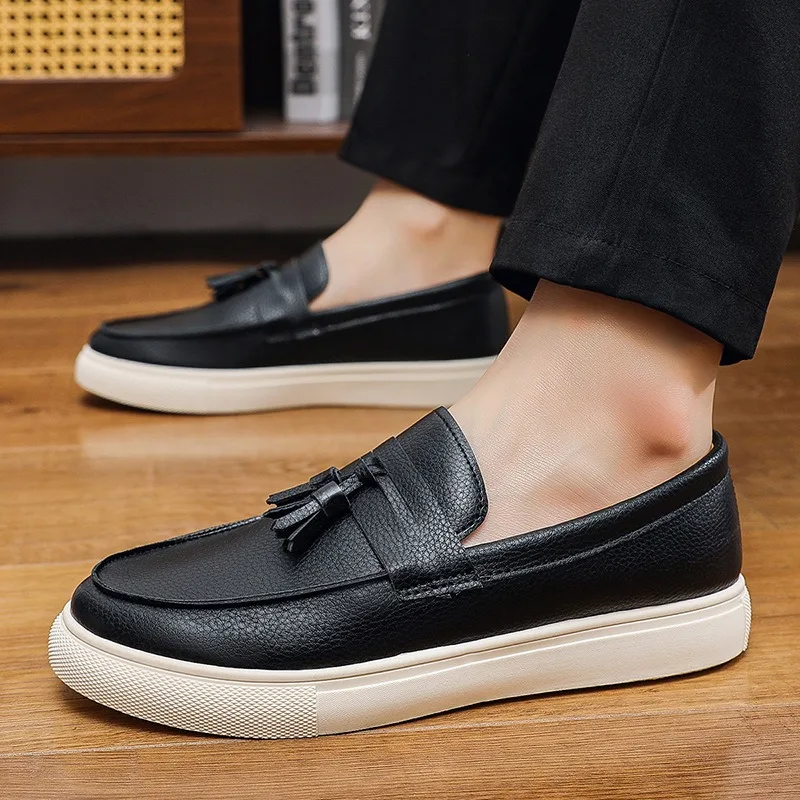 Men Tassel Loafers PU Leather Slip on Shoes Thick White Sole Casual Board Shoes Men Fashion Lazy Loafer Sneakers Daily Wear New