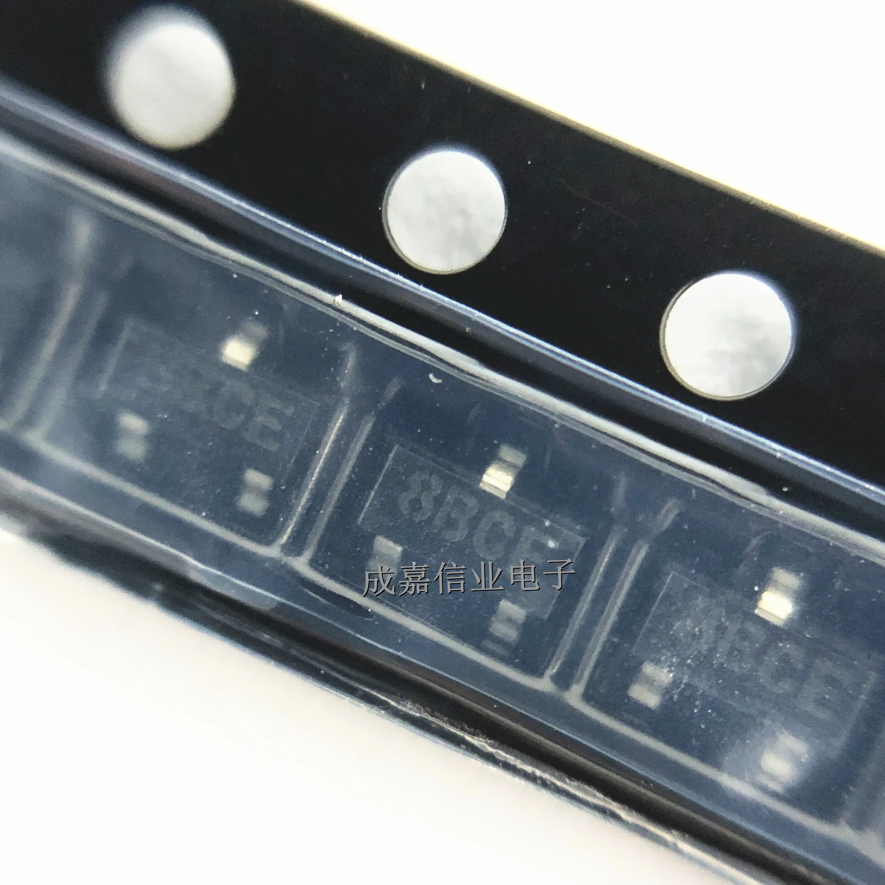 Рисунок 3 - Маркировка STM1001TWX6F SOT-23-3