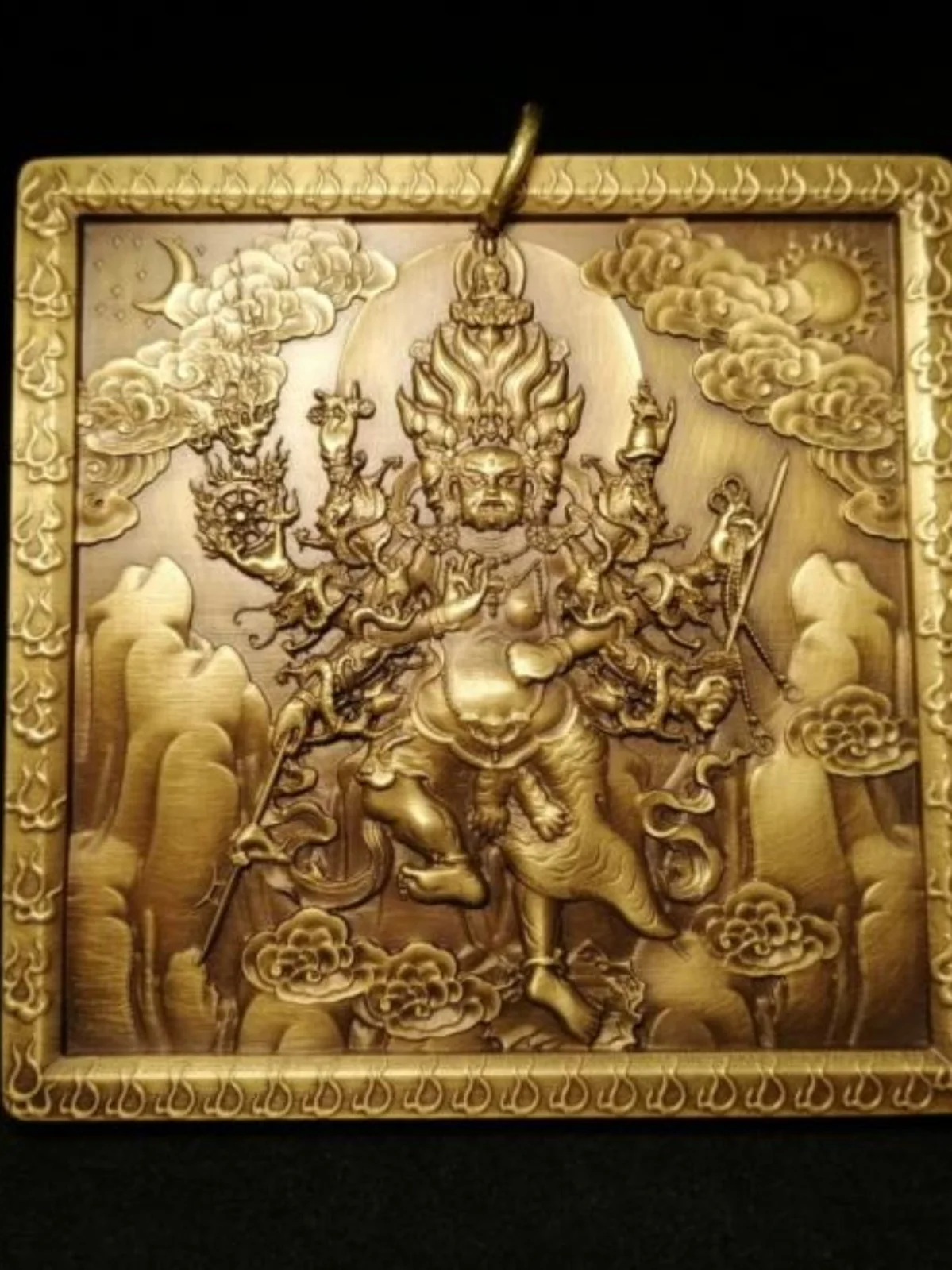 

Sipei bronze carving original real shot brass carved thangka in addition to the traces of the King Kong power god king retro Bud