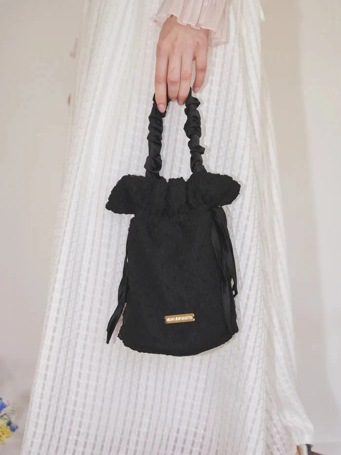 Autumn New Japanese Cute Sculptural Feel Bow Tie Sweet All-Matching Wooden Ear Hand Bag Girl Female Sweet Drawstring Tote Bags