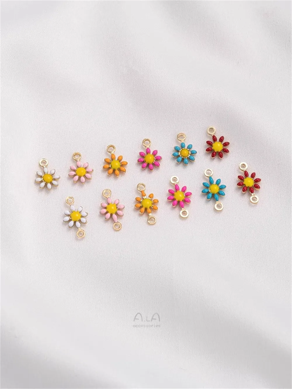 

14K Gold-filled Dripping Oil Small Daisy Double Hanging Accessories Handmade DIY Bracelet Necklace Earrings Pendant Jewelry K575