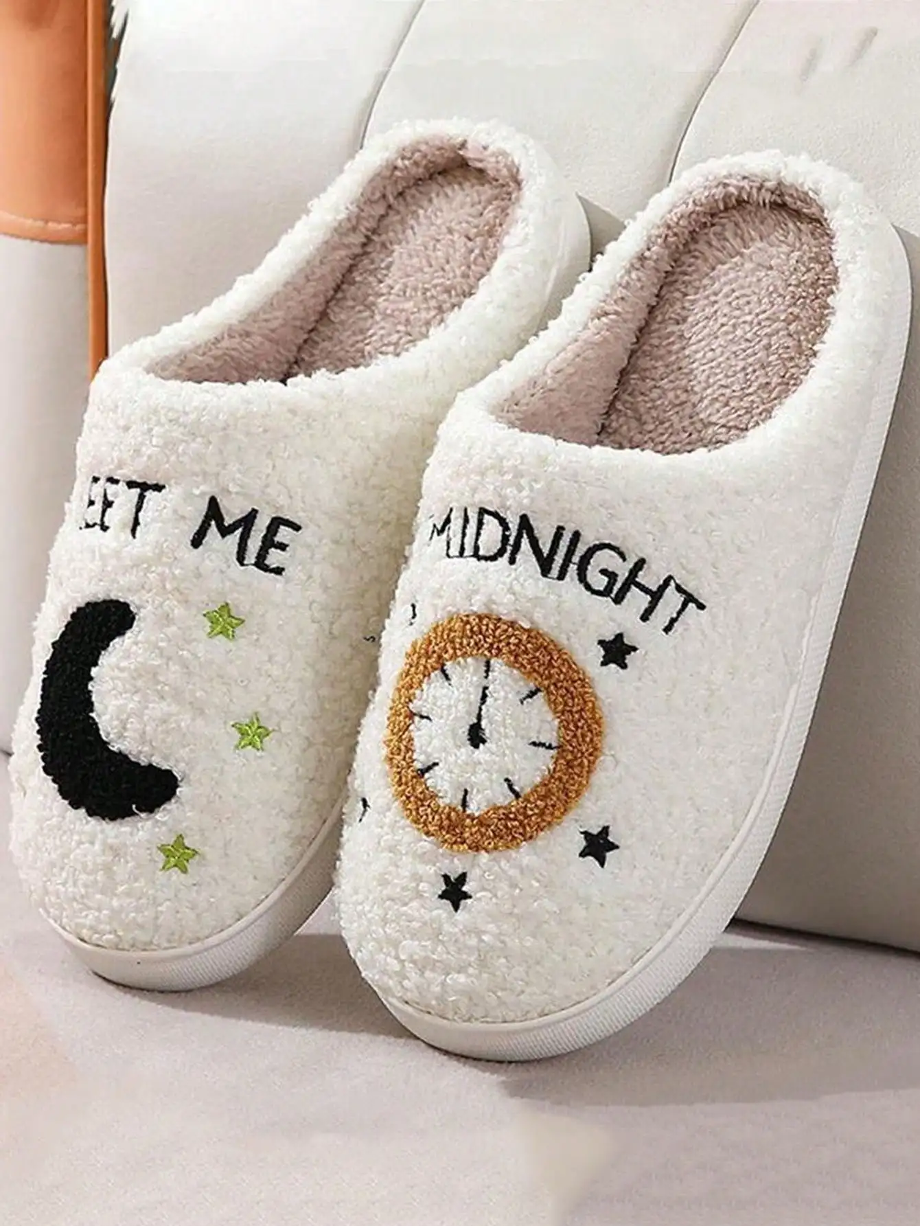 Fashion Trendy Moon Clock Winter Slippers for Women, Comfortable Daily Anti-Slip Indoor Home Fleece Plush Warm Slides 2