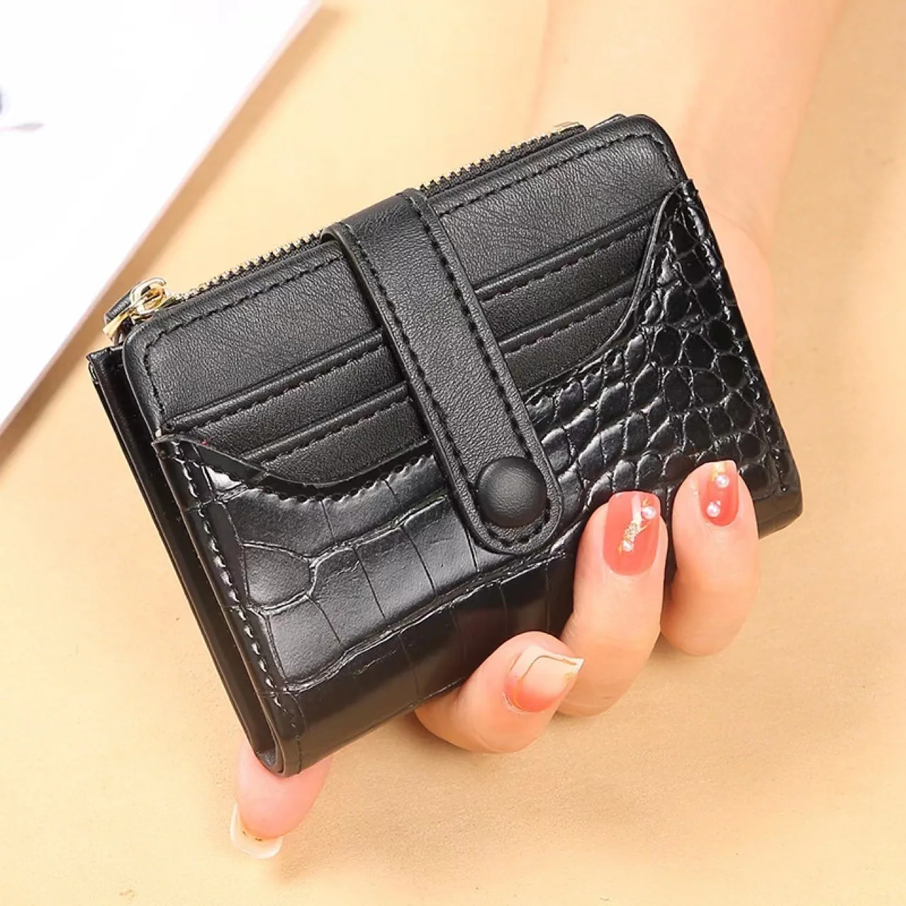 

Wallet Women 2024 New Women's Short Purse Zipper Buckle Large Capacity Multi Card Carrying Bag Zero Wallet