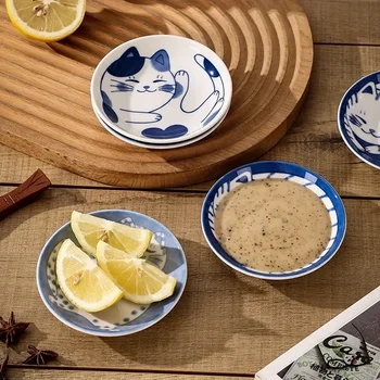 Piatto per salsa da dessert in ceramica in stile giapponese, stoviglie creative, simpatico cartone animato, modello di gatto fortunato, piatti per sushi di frutta a forma di goccia d'acqua 1