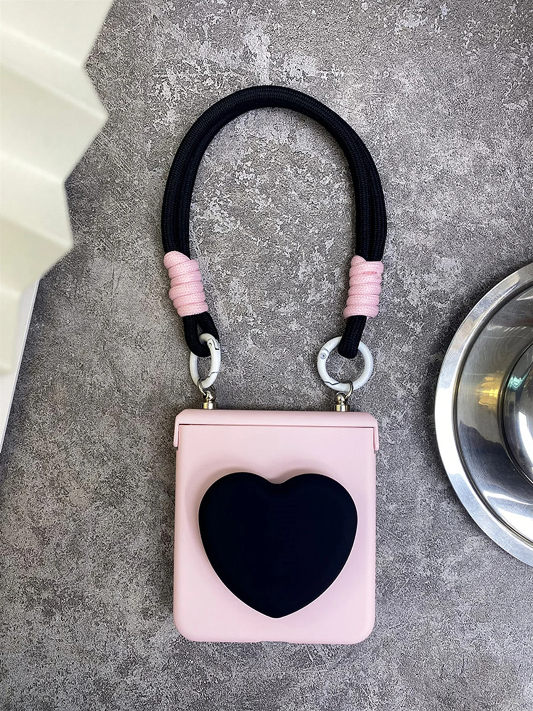 Luxurious 3D Love Heart Pink Case with Portable Hand Strap Cover