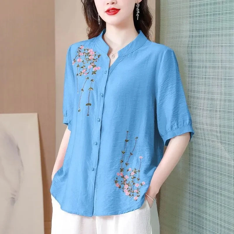 

Рубашка женская с вышивкой, модный топ из хлопка и льна с короткими рукавами, Свободный кардиган с V-образным вырезом, блузка для мам, 4XL, на лето