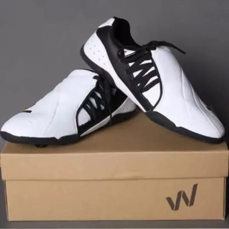 Classic Brand Professional Taekwondo Trainers Shoe Top Quality Martial Arts Training Shoe Unisex Exercise Chinese Traditional
