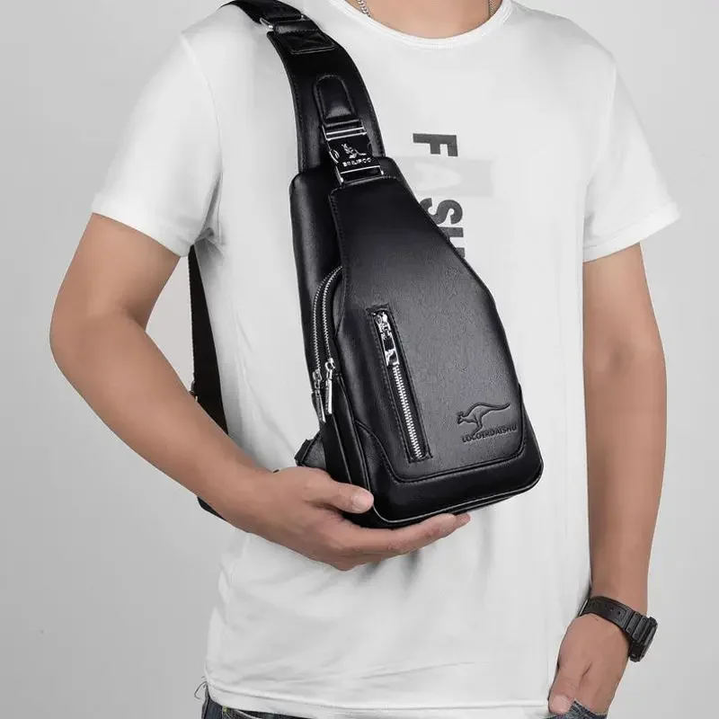 Рисунок 2 - Мужская нагрудная сумка из ПУ кожи