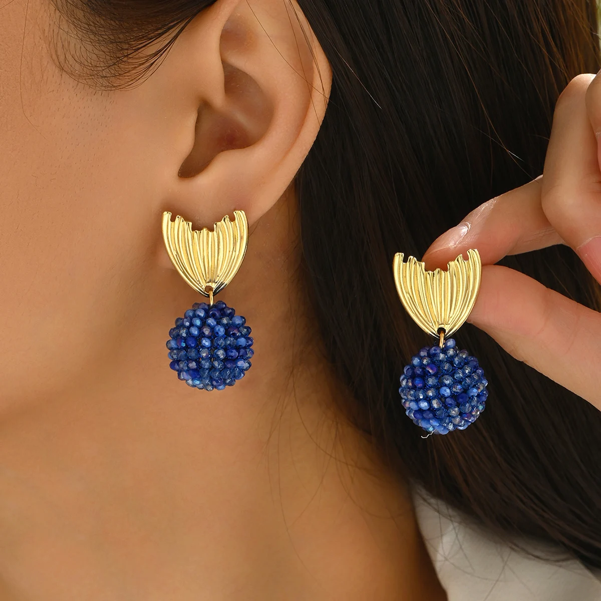 Bohemian Handmade Fish Tail Ball Crystal Beads Earrings for Women Elegant Shiny Drop Earrings Summer Holiday Jewelry Accessories