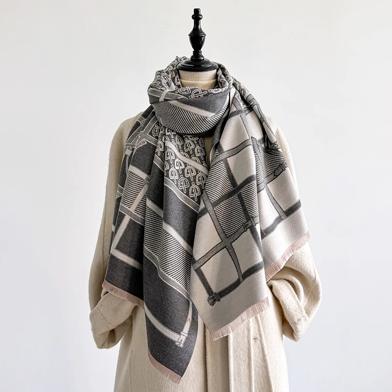 Elegant Leopard Print Scarf Imitation Cashmere Soft Warm Versatile Shawl Coldproof Windproof Blanket Scarf for Autumn Winter