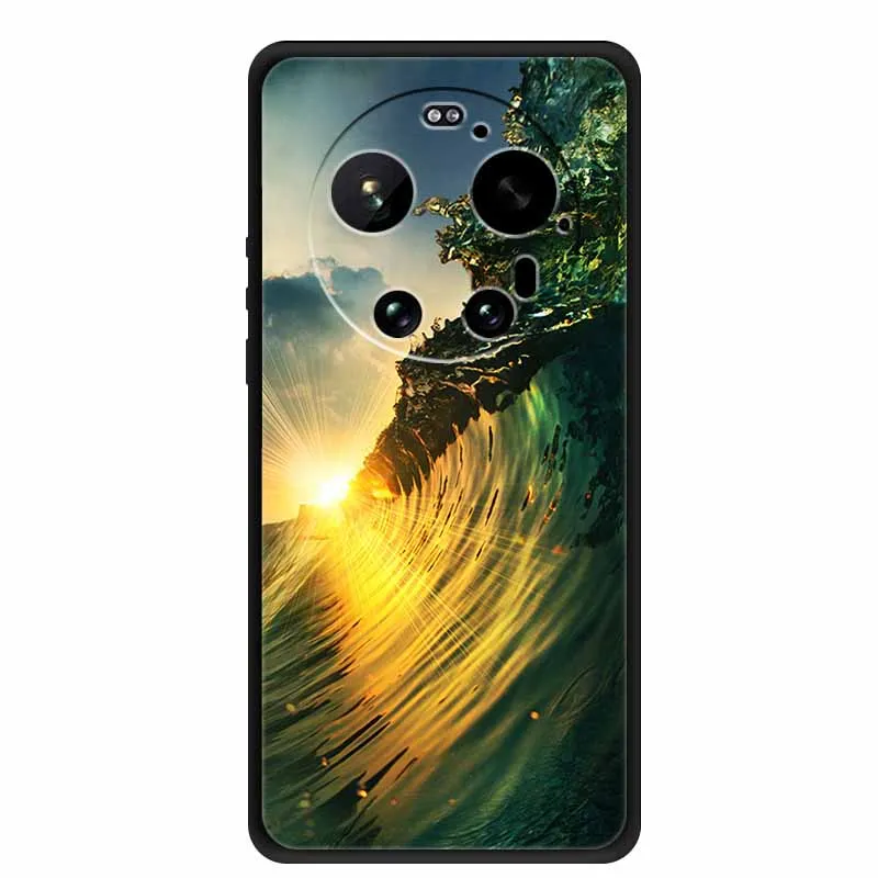 Luxury Soft Silicone Protective Cover with Sci-Fi Style