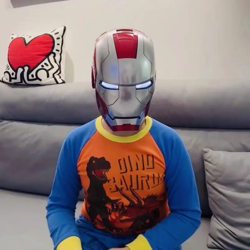 

Новинка Лидер продаж автоматический шлем Marvel Железный человек Autoking 1/1 Mk5 дистанционное управление и Голосовое управление Железный человек автоматический шлем маска со светодиодами фотоподарки