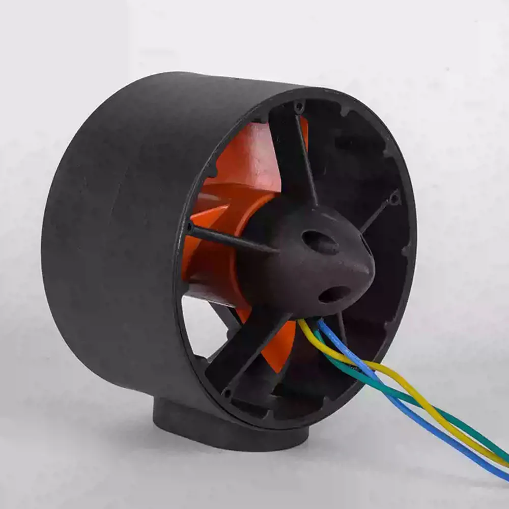 Moteur sous-marin brushless 400W installé sur un support de montage, prêt pour ROV ou kayak.