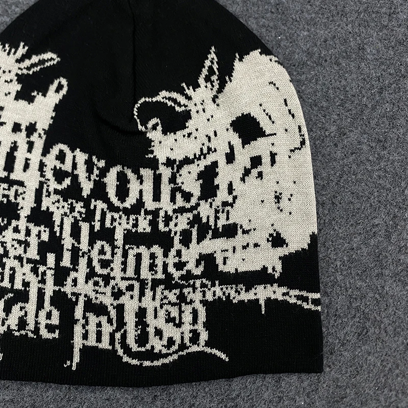 Gotische Drachen-Print Buchstaben-Grafik Beanie für Damen 2026 Schwarz Y2K Punk Streetwear Mütze – Detail 6