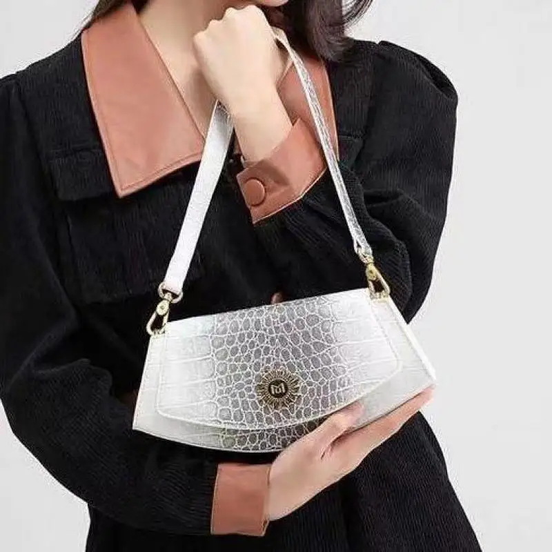 

Fashionable And Minimalist New Crocodile Pattern Crescent Bag Personalized Luxury Brand Single Shoulder Crossbody Bag For Women