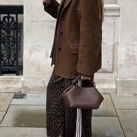 Nouveau style 2026 : Sac pour femme haut de gamme, design de niche européen et américain, tissé texturé, forme hexagonale, porté épaule, main ou croisé 6
