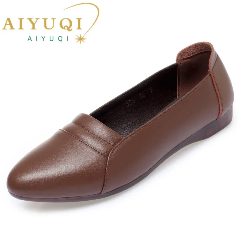 AIYUQI Genuine Leather Mom Shoes Non-slip 2025 New Flat Women Spring Shoes Shallow Soft Sole Large Size 41 42 43 Women's Shoes