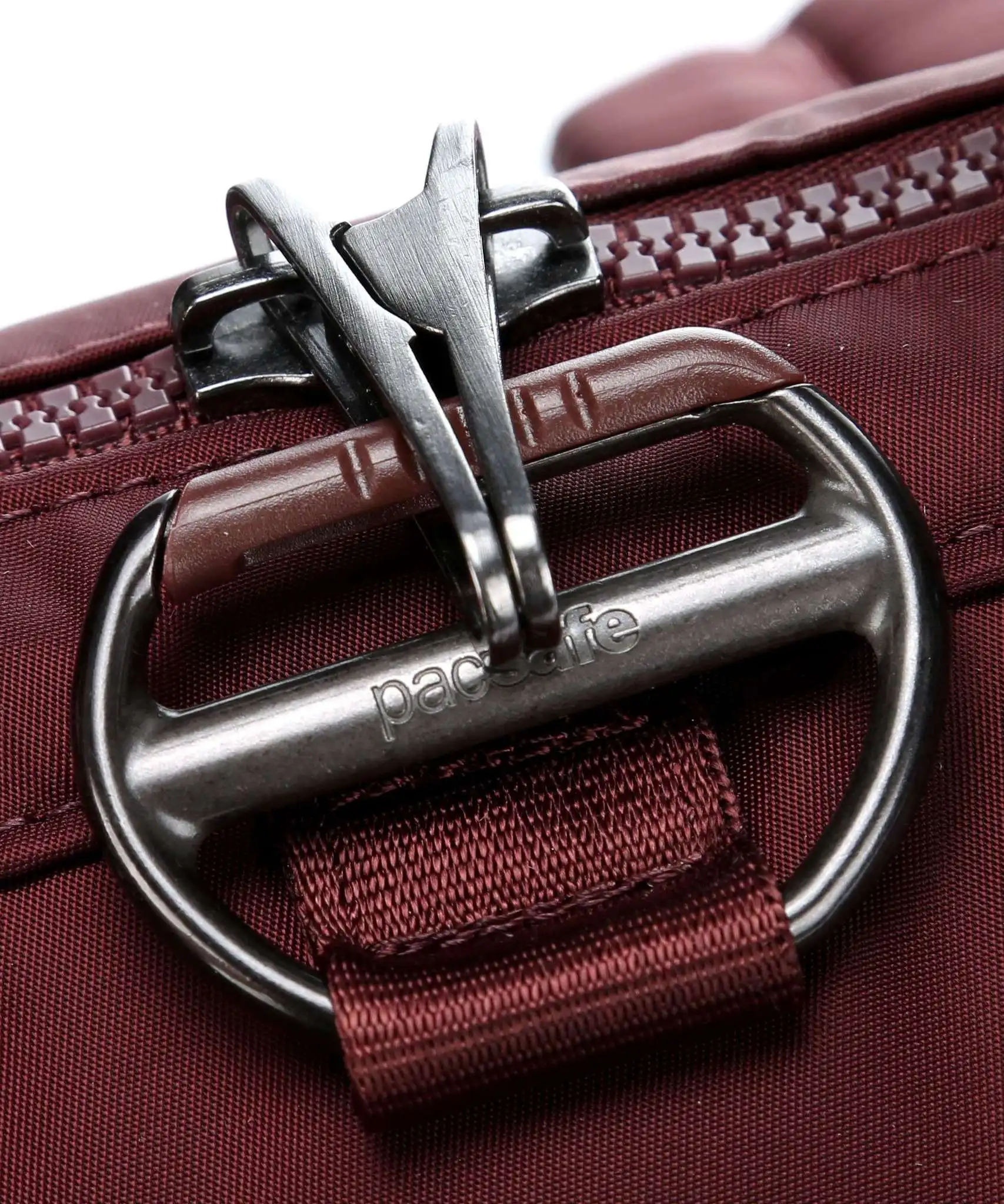 Рисунок 3 - Женский рюкзак антивор Pacsafe Citysafe CX mini