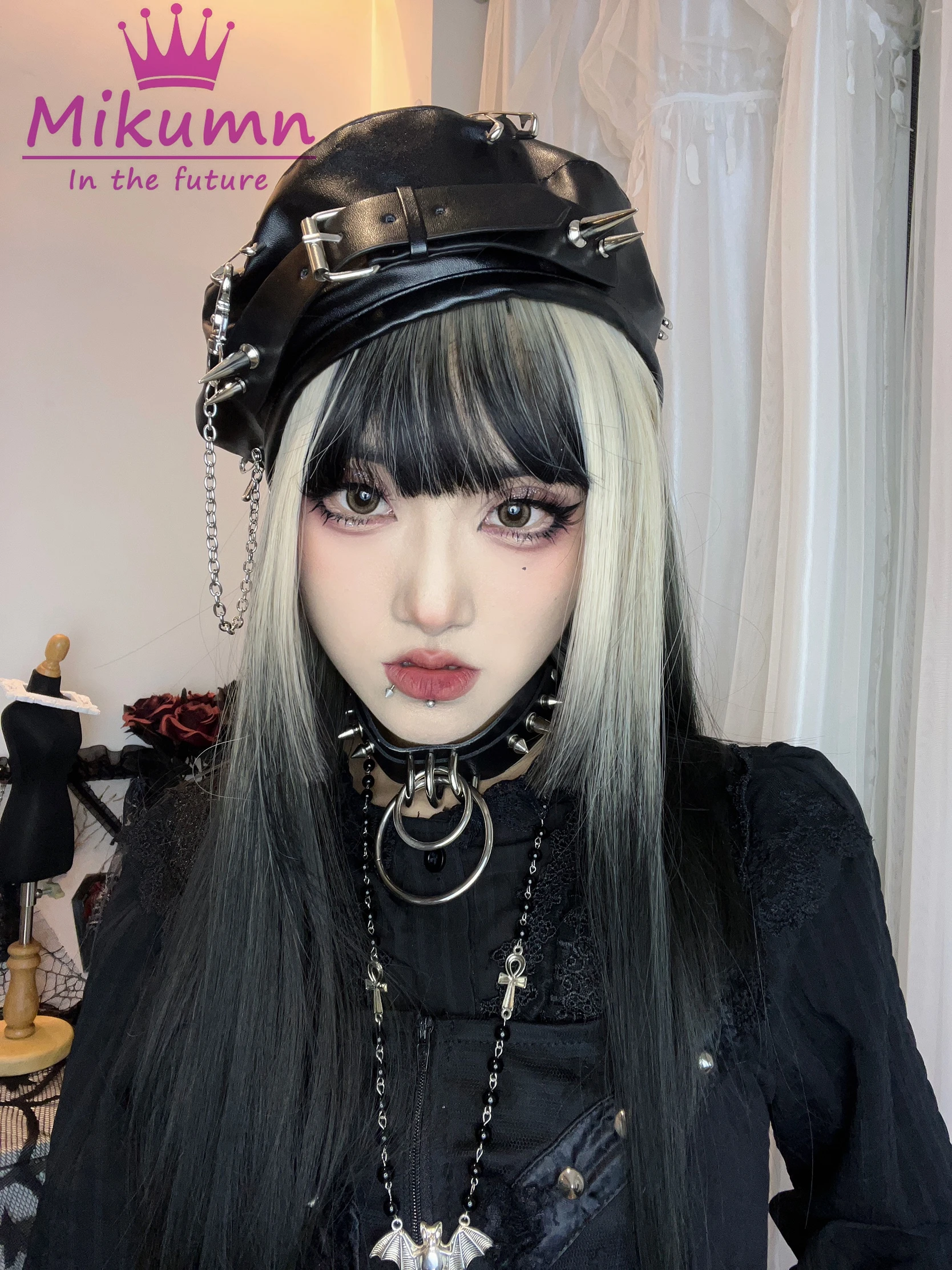 

Harajuku Punk Chain Rivet Metal Button Black Leather Beret Hats Women Girl Chic Streetwear