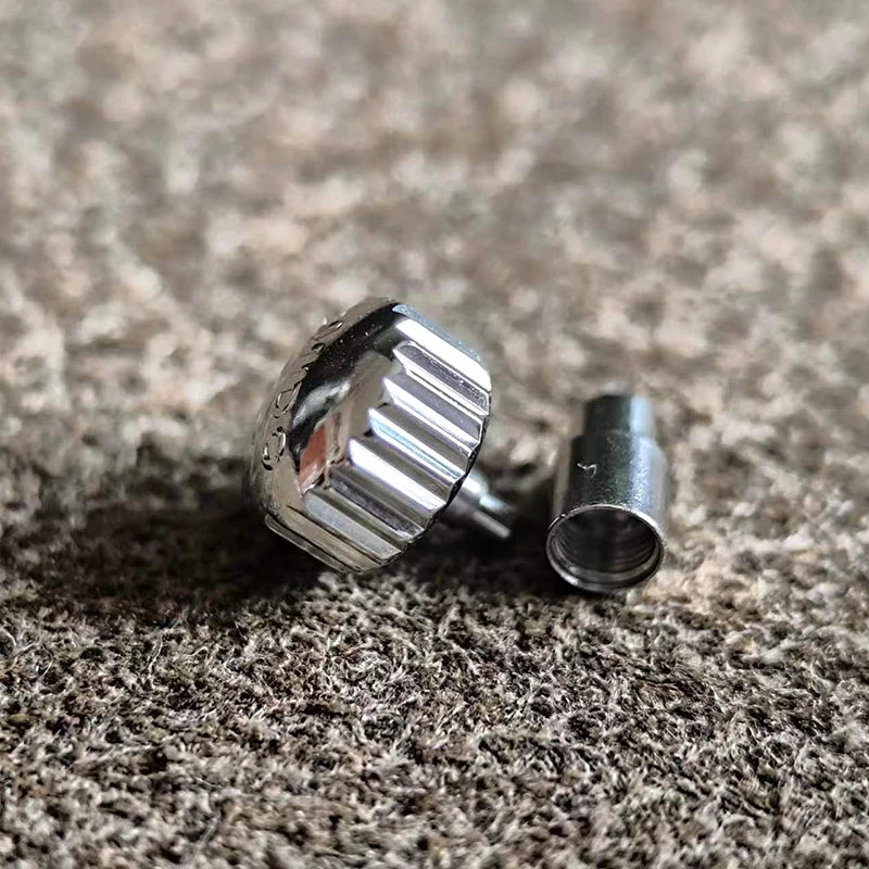The crown accessory of the watch head is MIDO M8340A M8330A