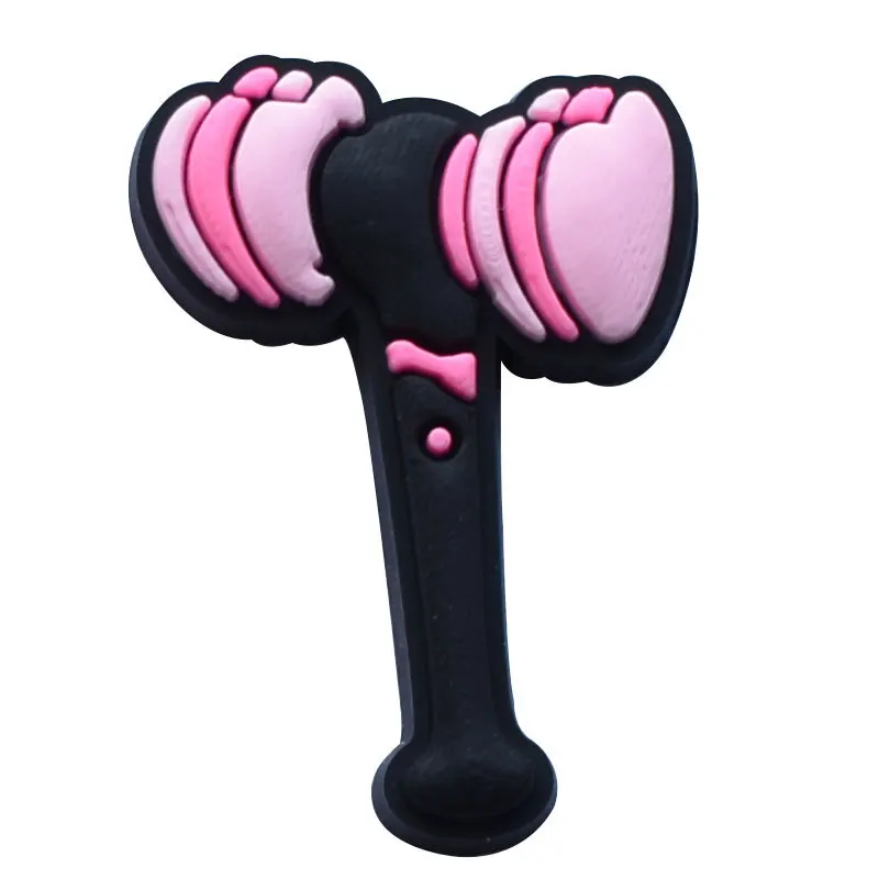 Рисунок 5 - силиконовые подвески-Кроксы для