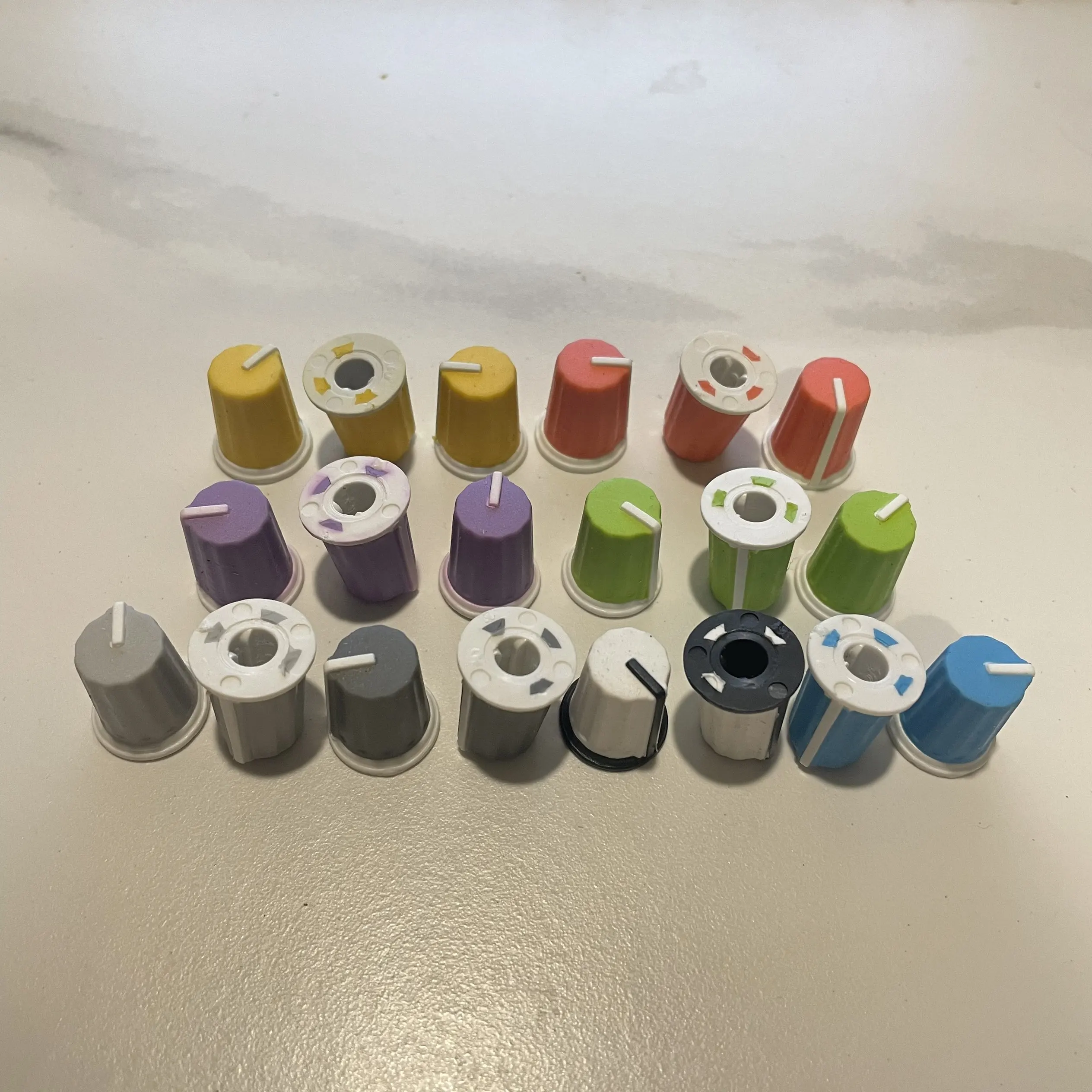 20 개/몫 고등학교베이스 포트 손잡이 캡/EQ 캡 이퀄라이저 손잡이 파이오니어 DJ 믹서 DJM djm-2000 900 850 750 700 800