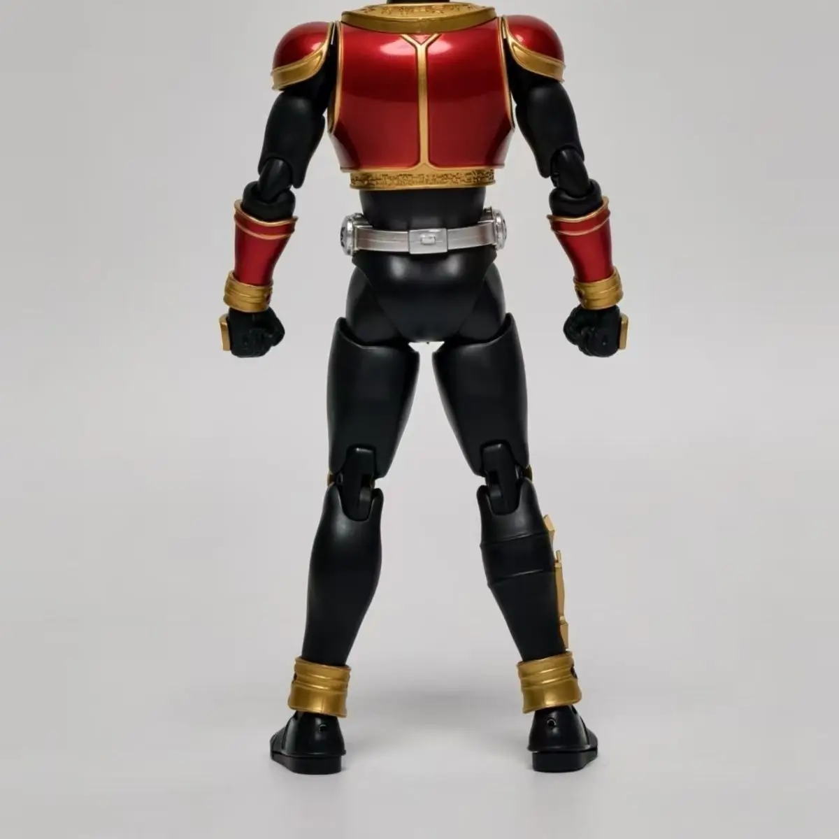 MASKED RIDER KUGA フィギュア Amazon.com: TAMASHII NATIONS - Masked Rider Kuuga - Masked Rider