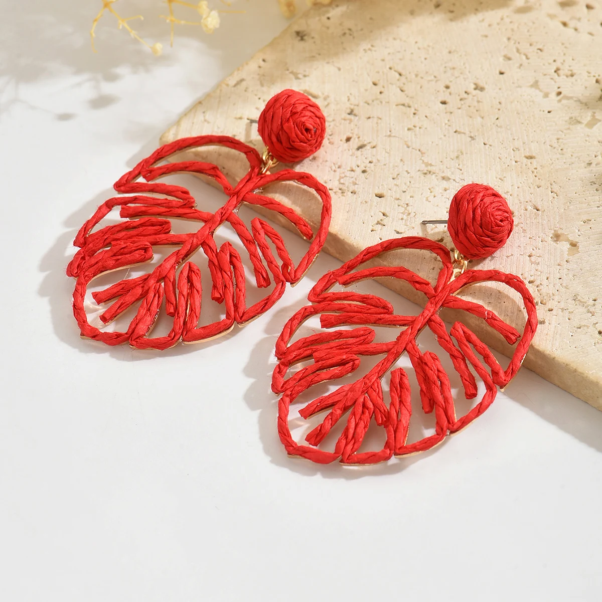 Boho Fashion Hollow Leaf Raffia Drop Earrings for Women Summer Beach Exquisite Geometric Rattan Knit Earrings Handmade Jewelry