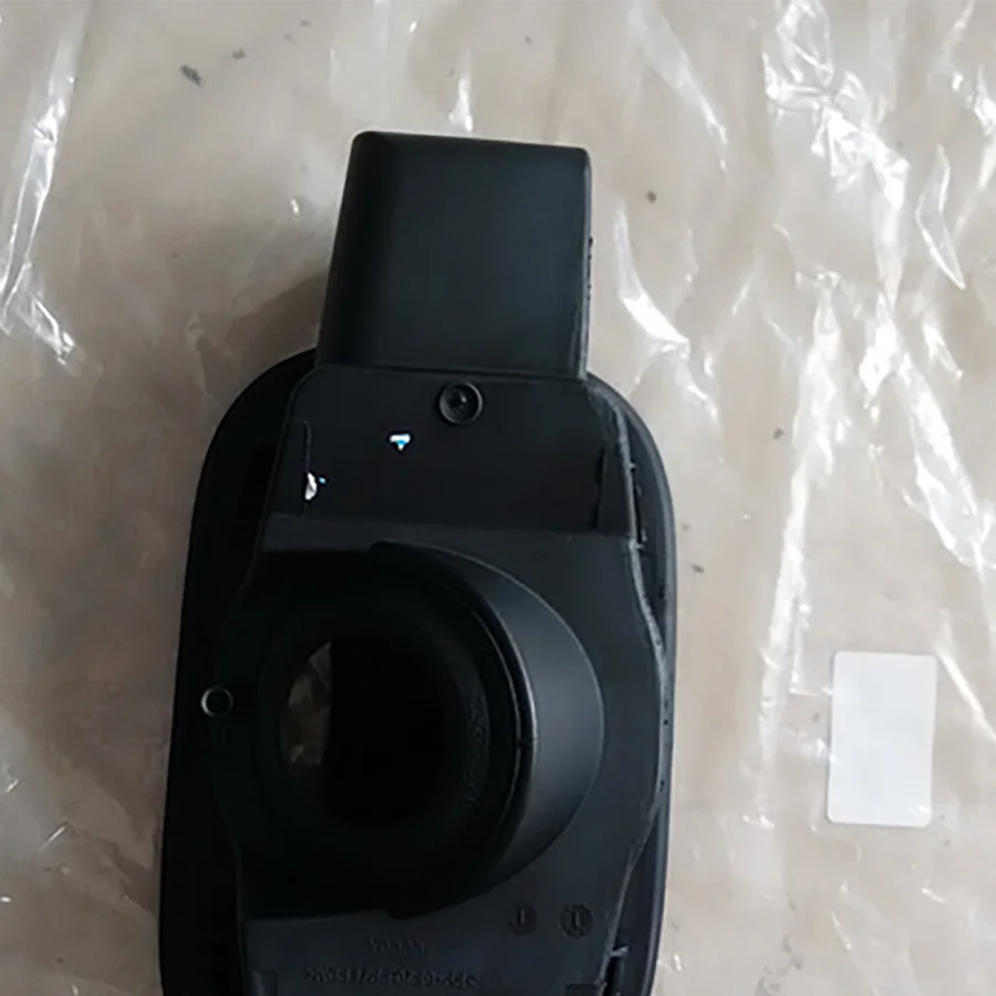 1Pc Fuel Tank Holder Bracket Outer Fuel Diesel Bottle Base LR014044 For Land Rover Range Rover Sport 2005-2013 Discovery 4