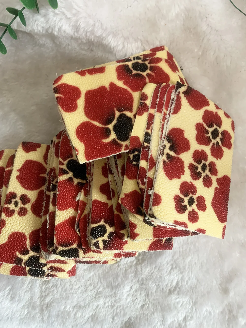 2개/3개의 진주빛 물고기 피부색 꽃무늬 프린트는 DIY 걸이 장식 카드 가방 재료로 사용할 수 있습니다.