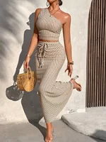Ladies Casual Stripe Shoulder Pleated Short Top And Pleated Mermaid Skirt Two-Piece Set - Image 5