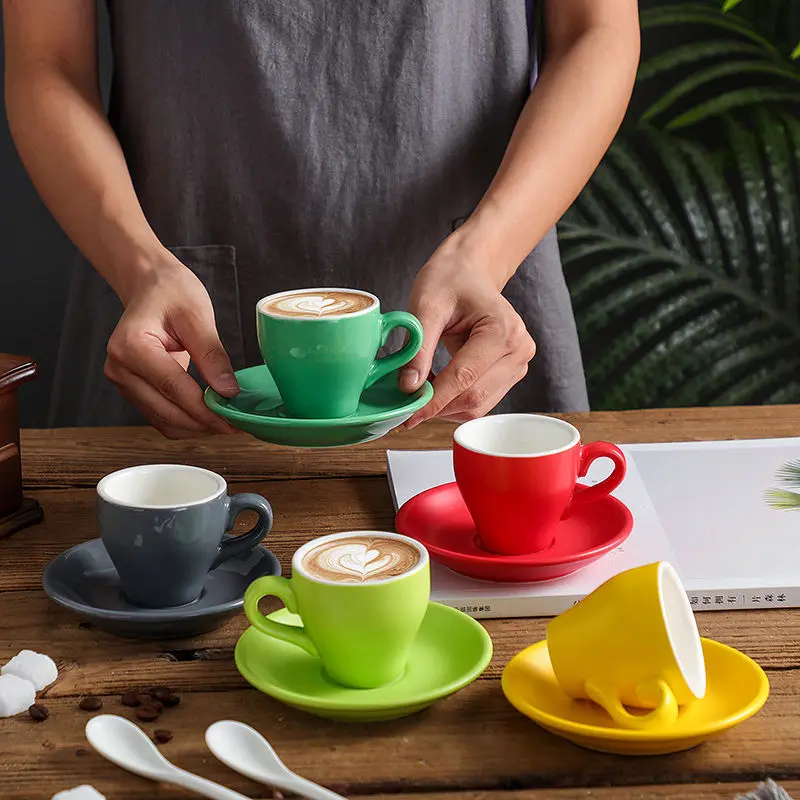 Lot De Tasses à Expresso Avec Soucoupes Et Cuillères – Céramique Multicolore – Bon état