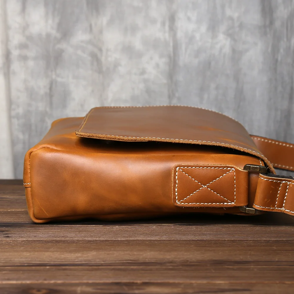 Retro Herren Echtleder Umhängetasche aus Rindsleder im Cross-Style mit Großer Kapazität Lässige Messenger-Tasche – Detail 7