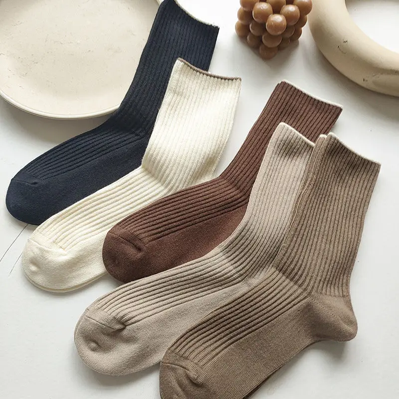 

5 Pairs Of New Japanese Socks Set Solid Color Women's Casual Cotton Socks Autumn Simple Women's Medium Length Socks