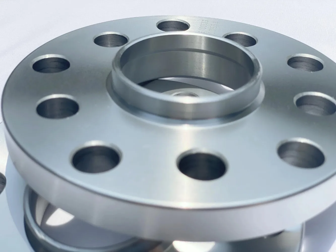 2pcs 10mm Wheel adapters spacers Suit for Volkswagen Universal Series Car PCD 5x100 / 5x112 Center Bore 57.1mm wheel adapters spacers
